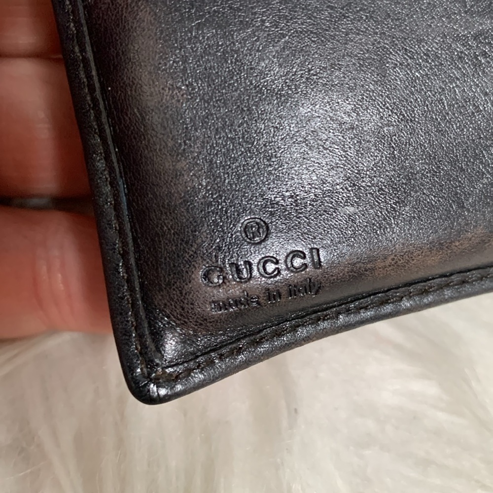 Authentic Gucci small lightweight flexible card holder - Picture 16 of 17